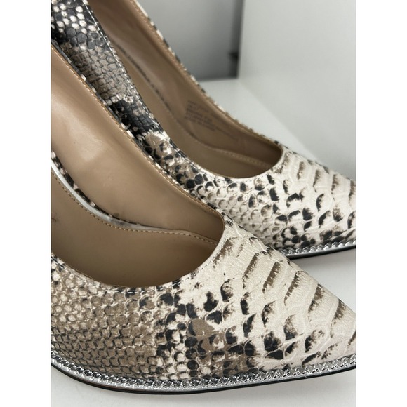 BCBGeneration Harleigh Chain Pointy Toe Pumps Women's Shoes, Ivory Snake Sz 7 - Picture 2 of 11